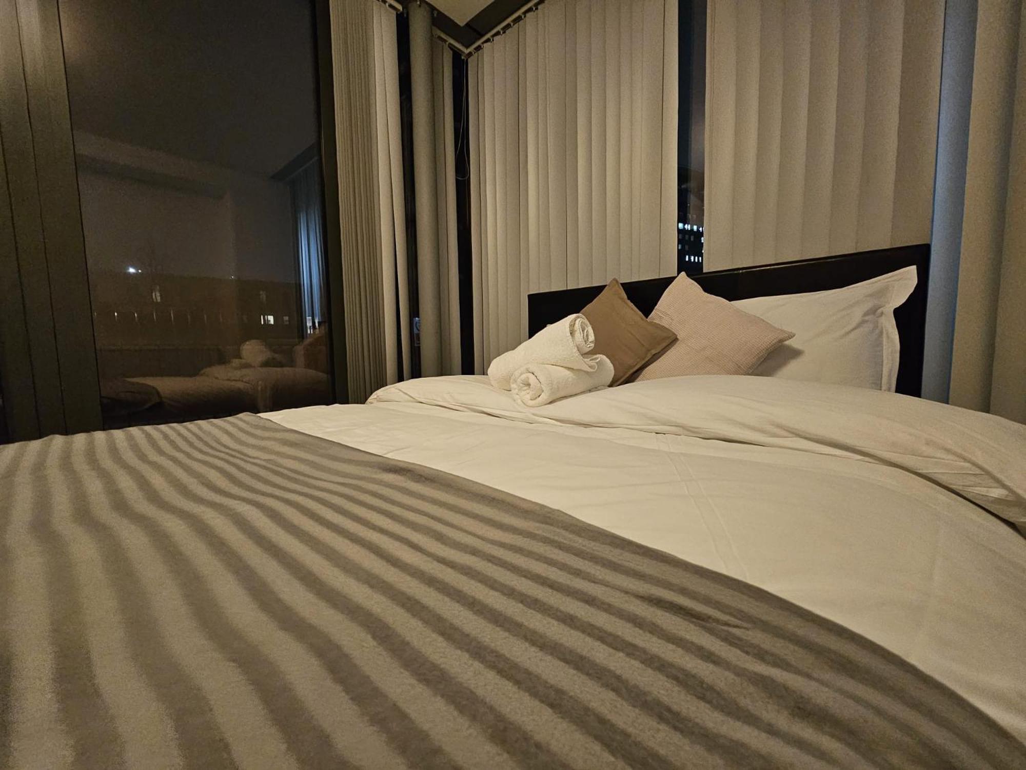 E1 Luxury Penthouse Guest house
