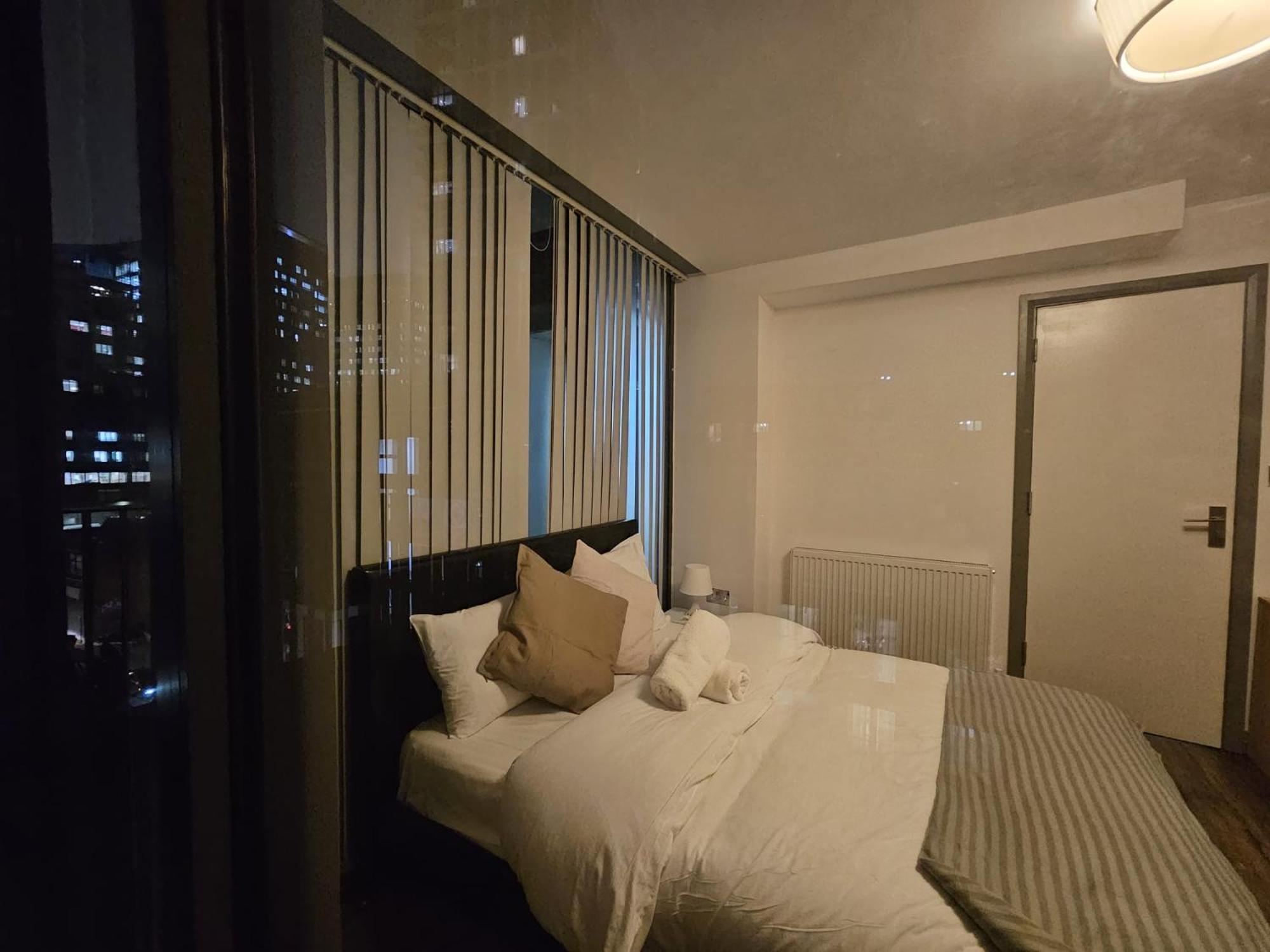 Penthouse - Whitechapel Guest house London